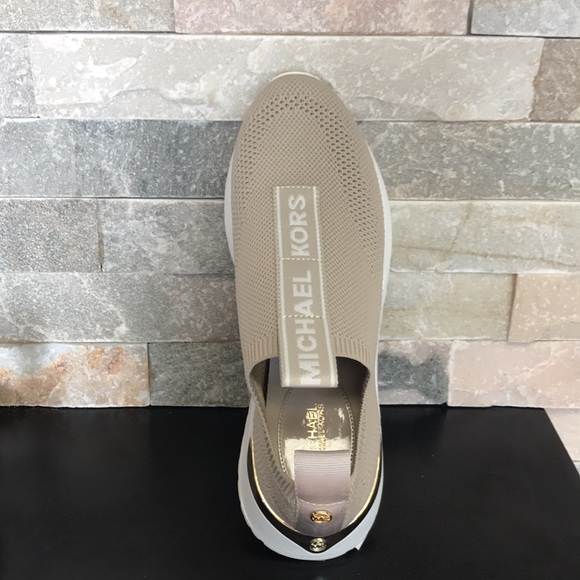 MICHAEL Michael Kors Bodie Slip On Sneakers - Picture 9 of 11